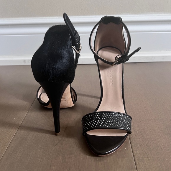 Club Monaco Vero Cuoio Heels - Picture 3 of 5